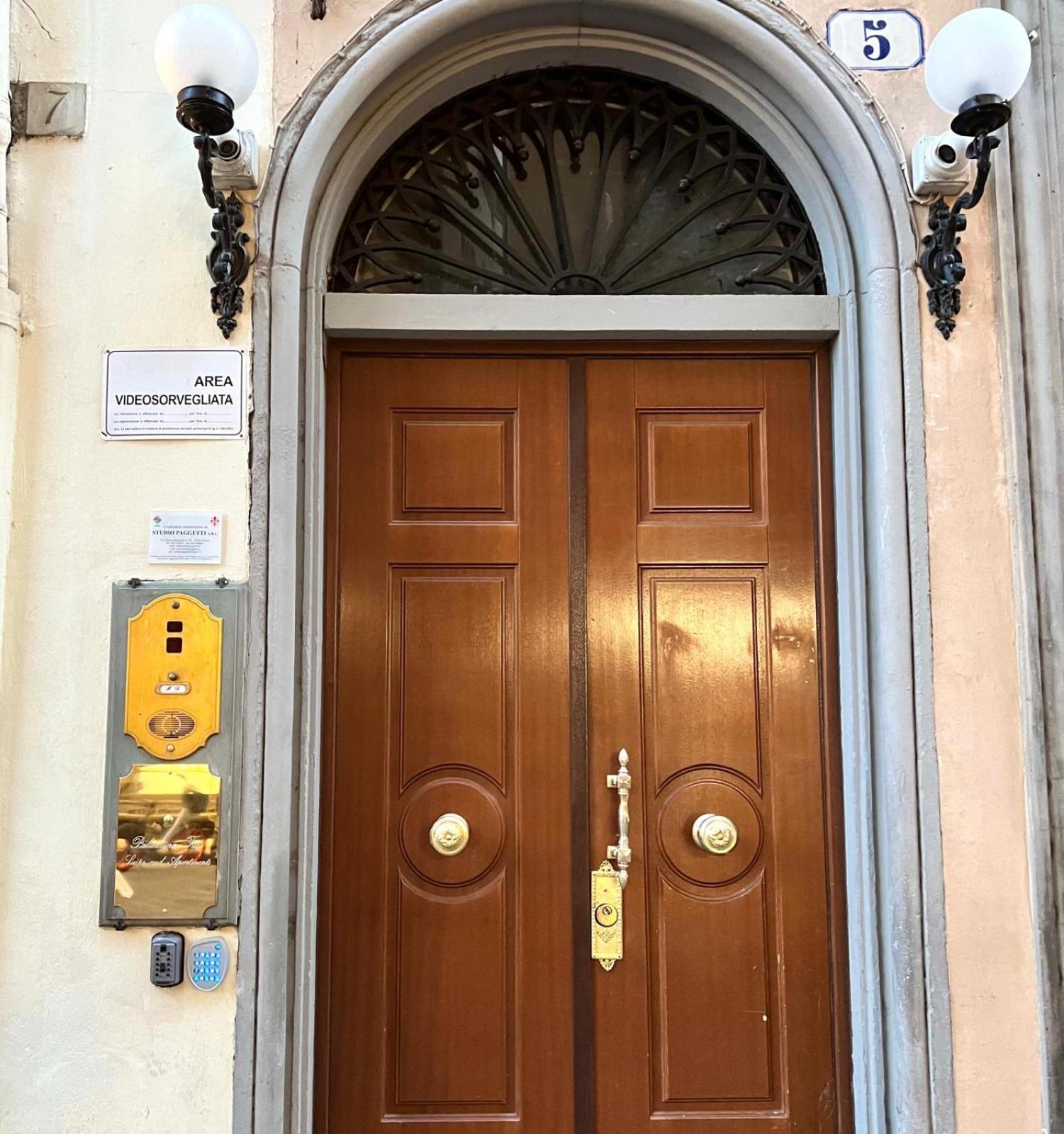 Edward Suite Florenţa Exterior foto